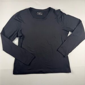 Women’s Black long sleeve athletic shirt size large